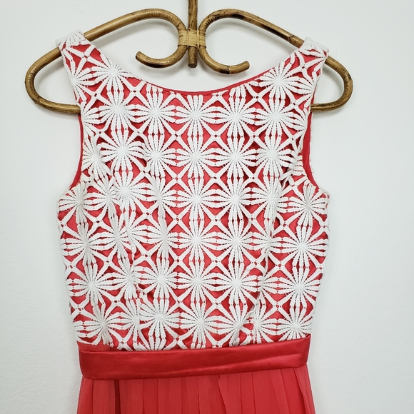 Lela Rose Bridesmaid Gabriela Lace Gown Size 8 - Picture 3 of 8